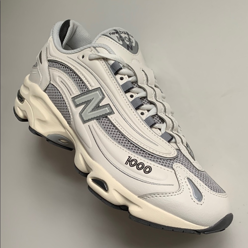 New Balance M1000 Sea Salt Grey